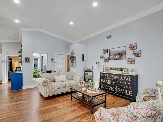 4773 SW 143rd Ct, Miami FL 33175