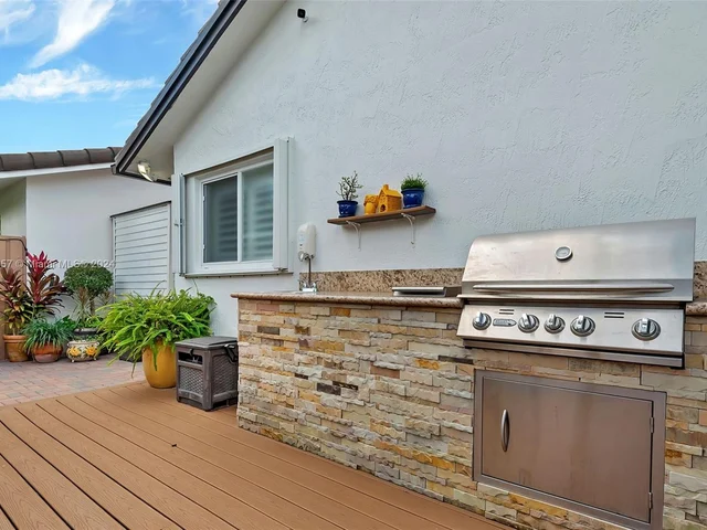 4773 SW 143rd Ct, Miami FL 33175