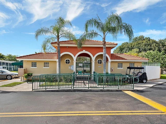 15330 SW 134th Pl # 310, Miami FL 33177