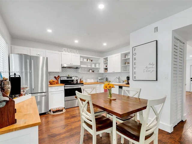 15330 SW 134th Pl # 310, Miami FL 33177