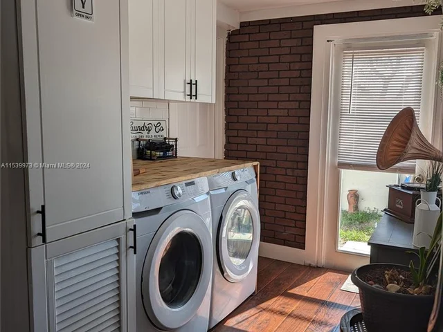 1612 NW 45th Ct, Tamarac FL 33309