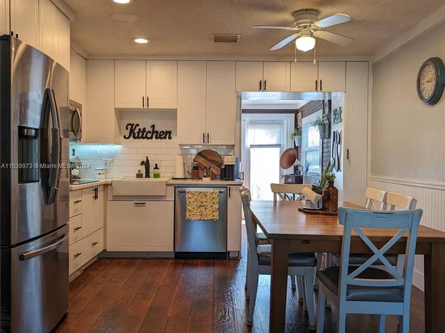 1612 NW 45th Ct, Tamarac FL 33309