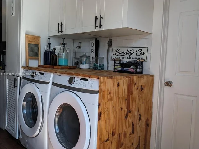 1612 NW 45th Ct, Tamarac FL 33309