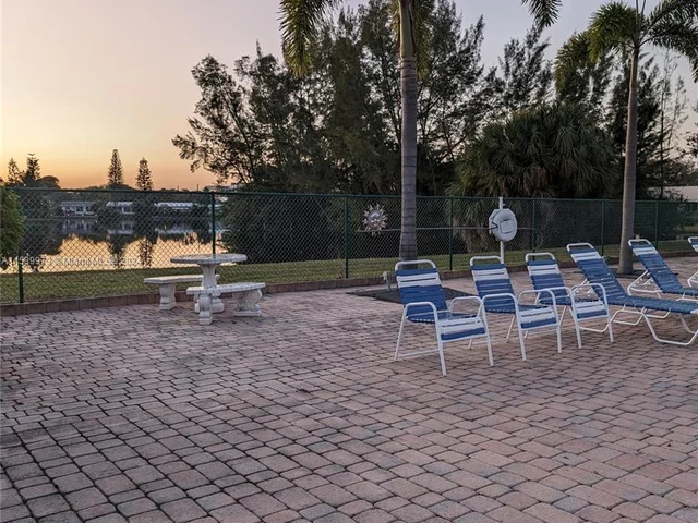 1612 NW 45th Ct, Tamarac FL 33309