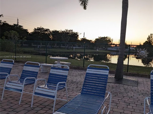 1612 NW 45th Ct, Tamarac FL 33309