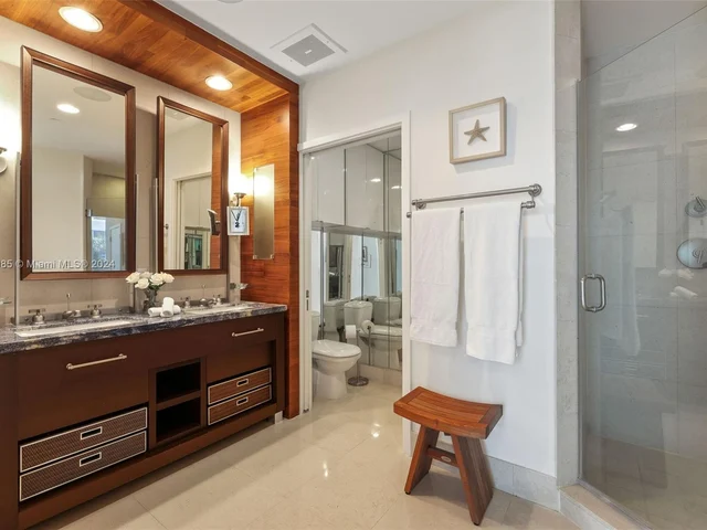 6799 Collins Ave # 307, Miami Beach FL 33141