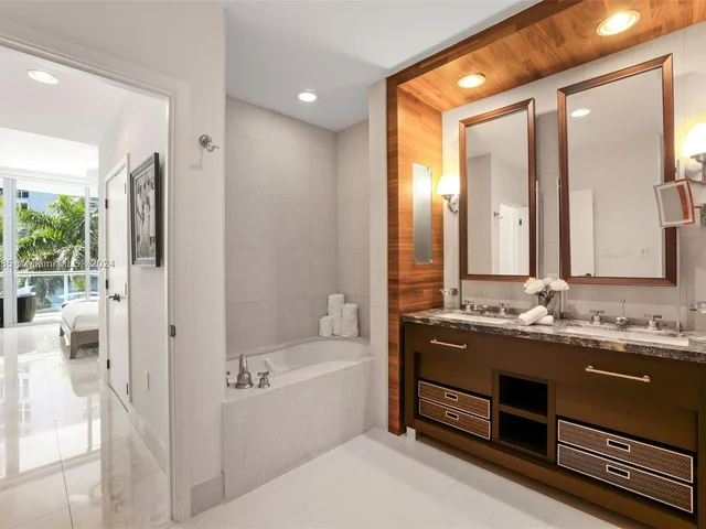 6799 Collins Ave # 307, Miami Beach FL 33141