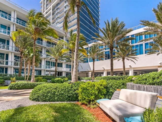 6799 Collins Ave # 307, Miami Beach FL 33141