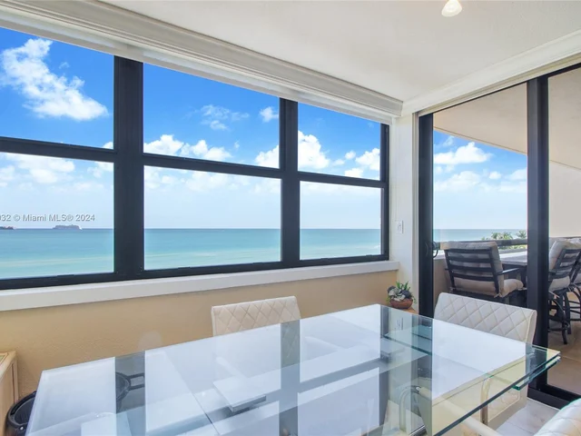 2555 Collins Ave # 809, Miami Beach FL 33140