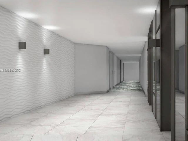 2555 Collins Ave # 809, Miami Beach FL 33140