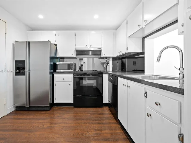 1160 N Federal Hwy # 718, Fort Lauderdale FL 33304