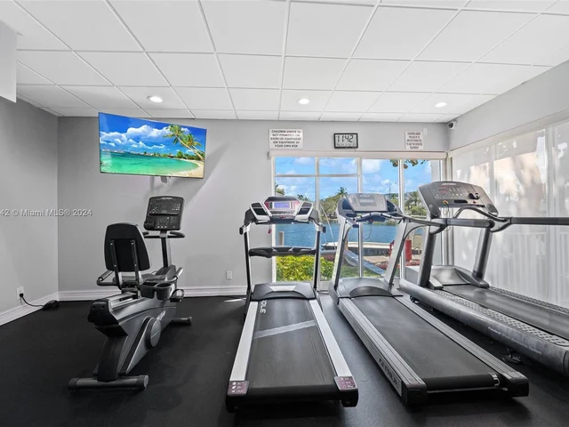 1160 N Federal Hwy # 718, Fort Lauderdale FL 33304