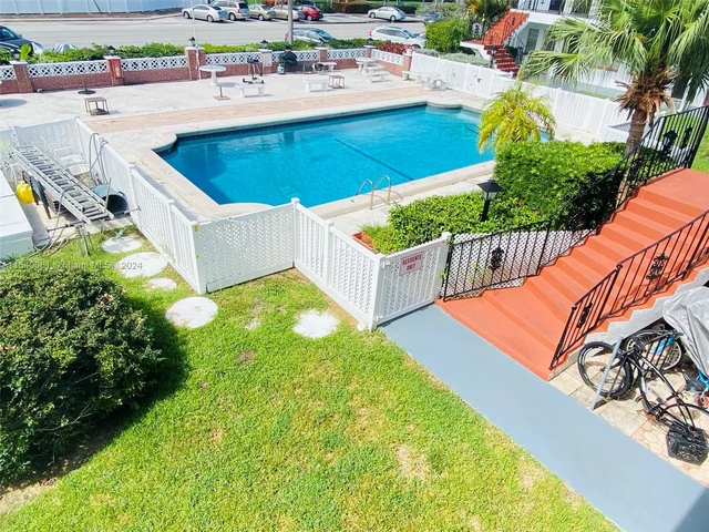 1150 Atlantic Shores Blvd # 501, Hallandale Beach FL 33009