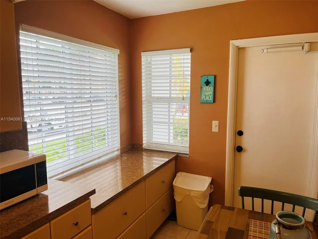 1150 Atlantic Shores Blvd # 501, Hallandale Beach FL 33009