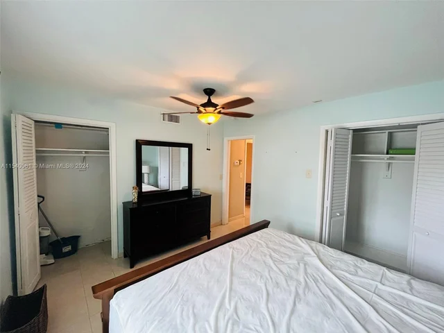 1150 Atlantic Shores Blvd # 501, Hallandale Beach FL 33009