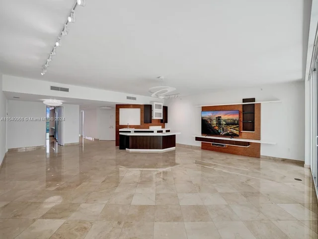 20155 NE 38th Ct # 603, Aventura FL 33180