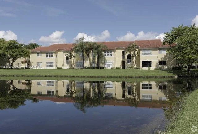 565 Vista Isles Dr # 2024, Sunrise FL 33325