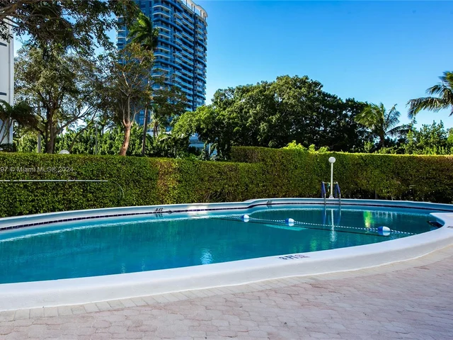 300 Diplomat Pkwy # 518, Hallandale Beach FL 33009