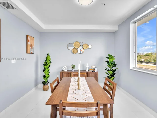 2651 NE 212th Ter # 307, Aventura FL 33180