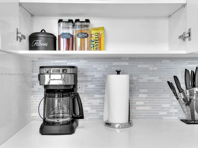 2651 NE 212th Ter # 307, Aventura FL 33180