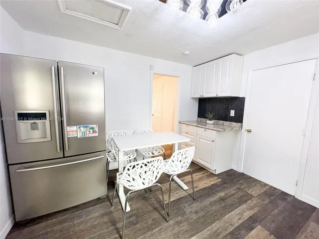 713 SW 7th St, Dania Beach FL 33004