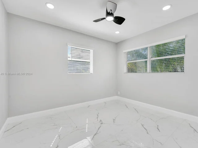 1333 NW 9th Ave, Fort Lauderdale FL 33311