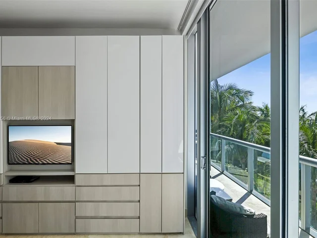 6799 Collins Ave # 307, Miami Beach FL 33141