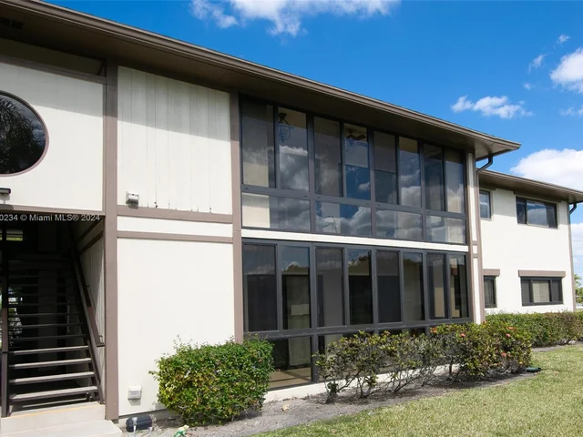 9626 W Mcnab Rd # 206, Tamarac FL 33321