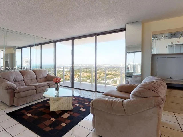 3625 N Country Club Dr # 2601, Aventura FL 33180