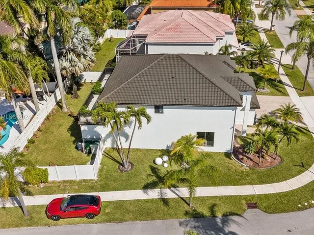 2382 SW 180th Ave, Miramar FL 33029