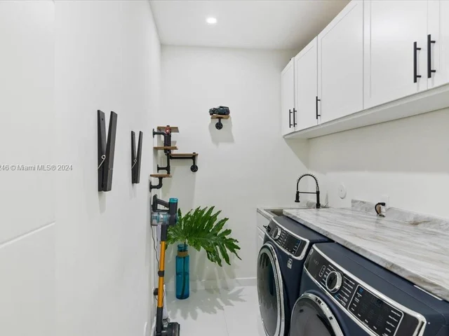 2382 SW 180th Ave, Miramar FL 33029