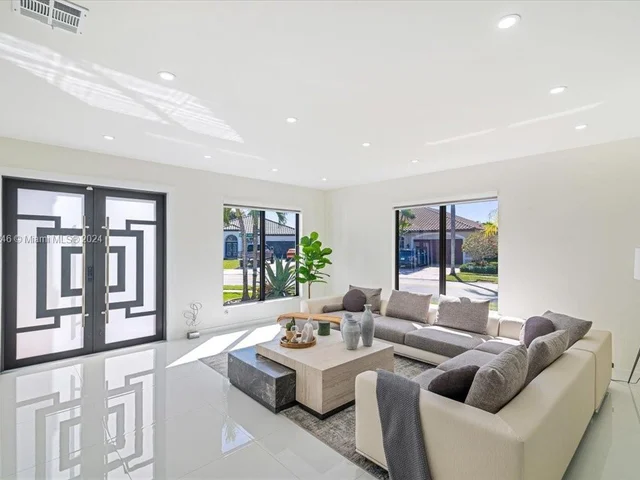 2382 SW 180th Ave, Miramar FL 33029