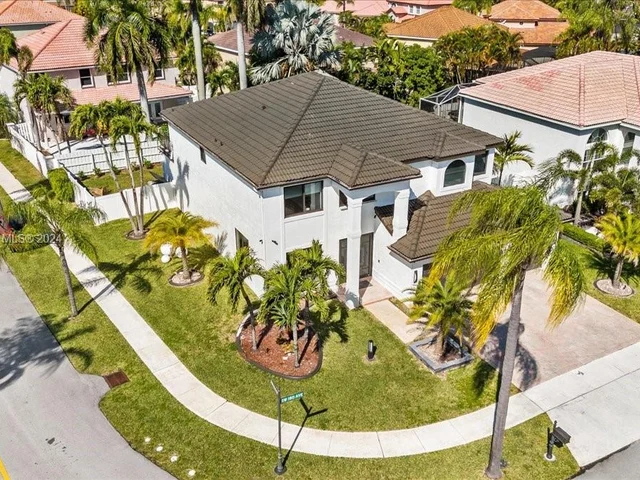 2382 SW 180th Ave, Miramar FL 33029
