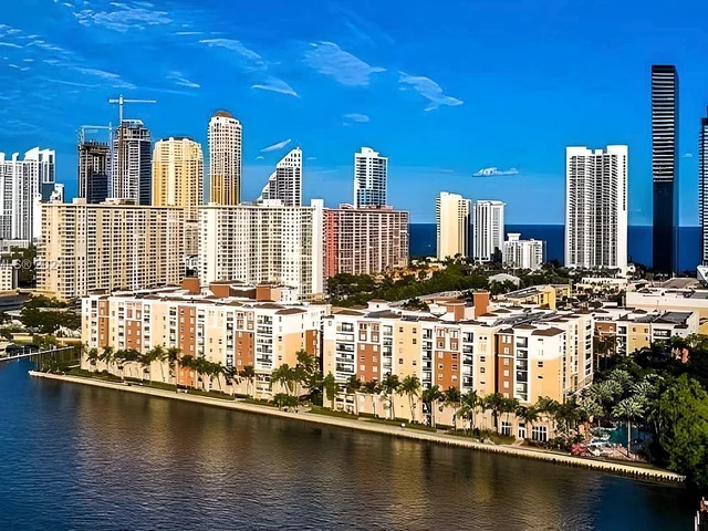 17100 N Bay Rd # 1316, Sunny Isles Beach FL 33160