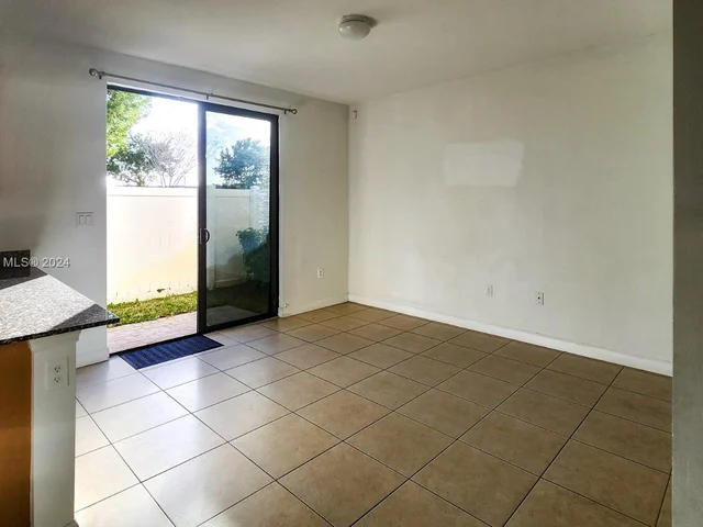 470 NE 194th Ter # 470, Miami FL 33179