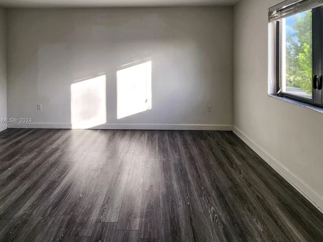 470 NE 194th Ter # 470, Miami FL 33179