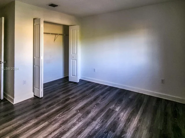 470 NE 194th Ter # 470, Miami FL 33179