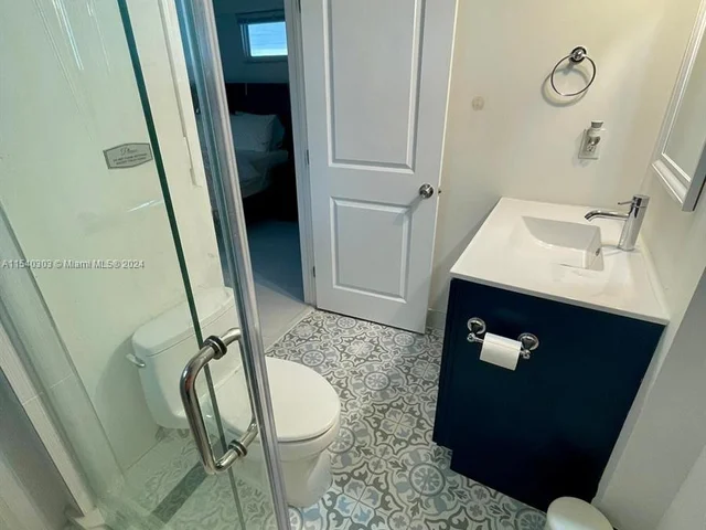 1715 NE 38th St # 0, Oakland Park FL 33334