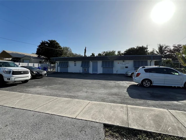 2400 SW 42nd Ave # 1, Fort Lauderdale FL 33317