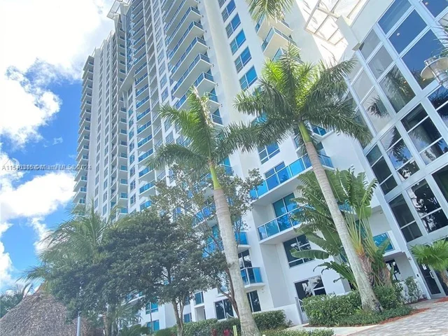 2641 N Flamingo Rd # 1807N, Sunrise FL 33323
