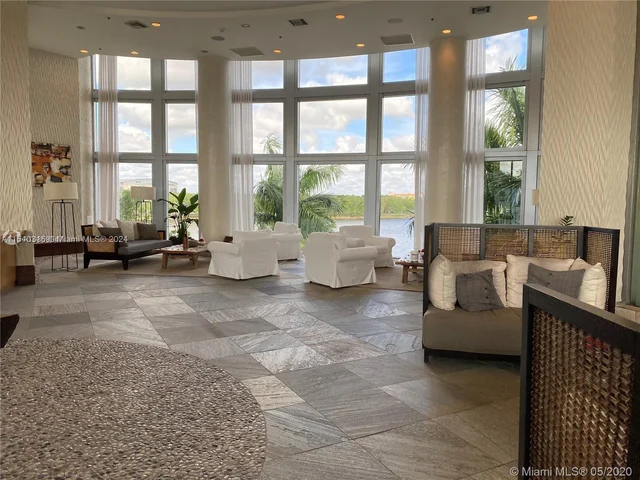 2641 N Flamingo Rd # 1807N, Sunrise FL 33323