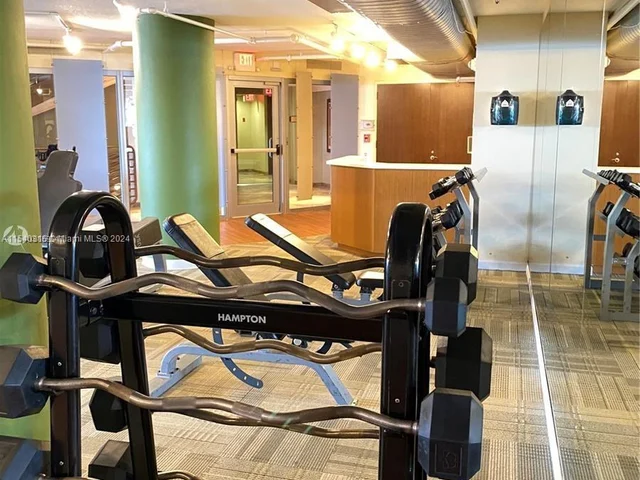 2641 N Flamingo Rd # 1807N, Sunrise FL 33323