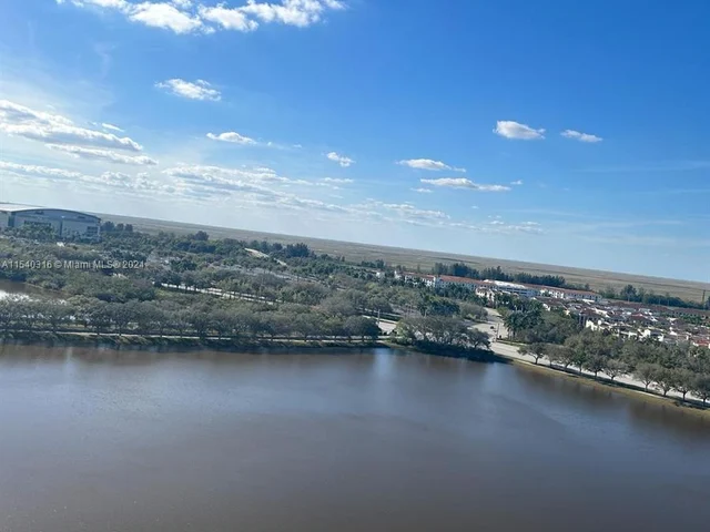 2641 N Flamingo Rd # 1807N, Sunrise FL 33323