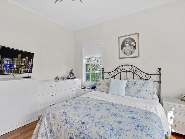 2153 SW 13th St, Miami FL 33145