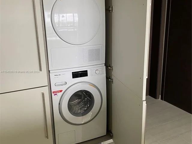 1000 Brickell Plz # 2604, Miami FL 33131