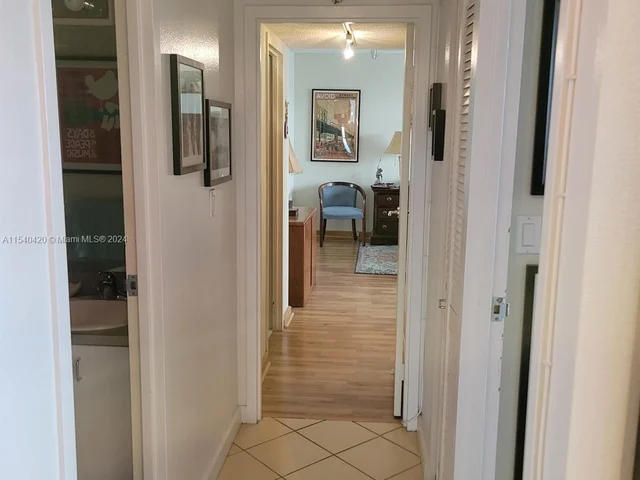 800 Parkview Dr # 930, Hallandale Beach FL 33009