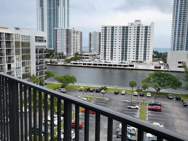 800 Parkview Dr # 930, Hallandale Beach FL 33009