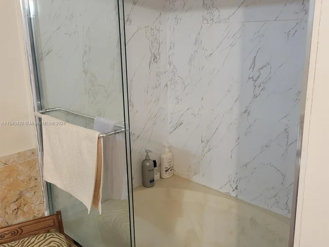 800 Parkview Dr # 930, Hallandale Beach FL 33009