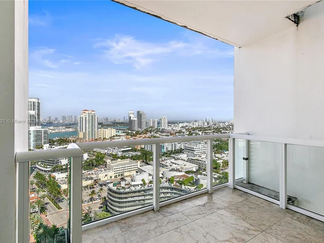 50 S Pointe Dr # 2505, Miami Beach FL 33139