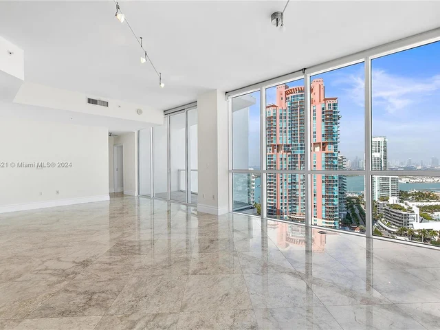 50 S Pointe Dr # 2505, Miami Beach FL 33139